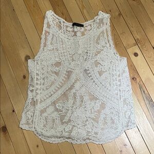 Elegant Lace Sleeveless Top - White